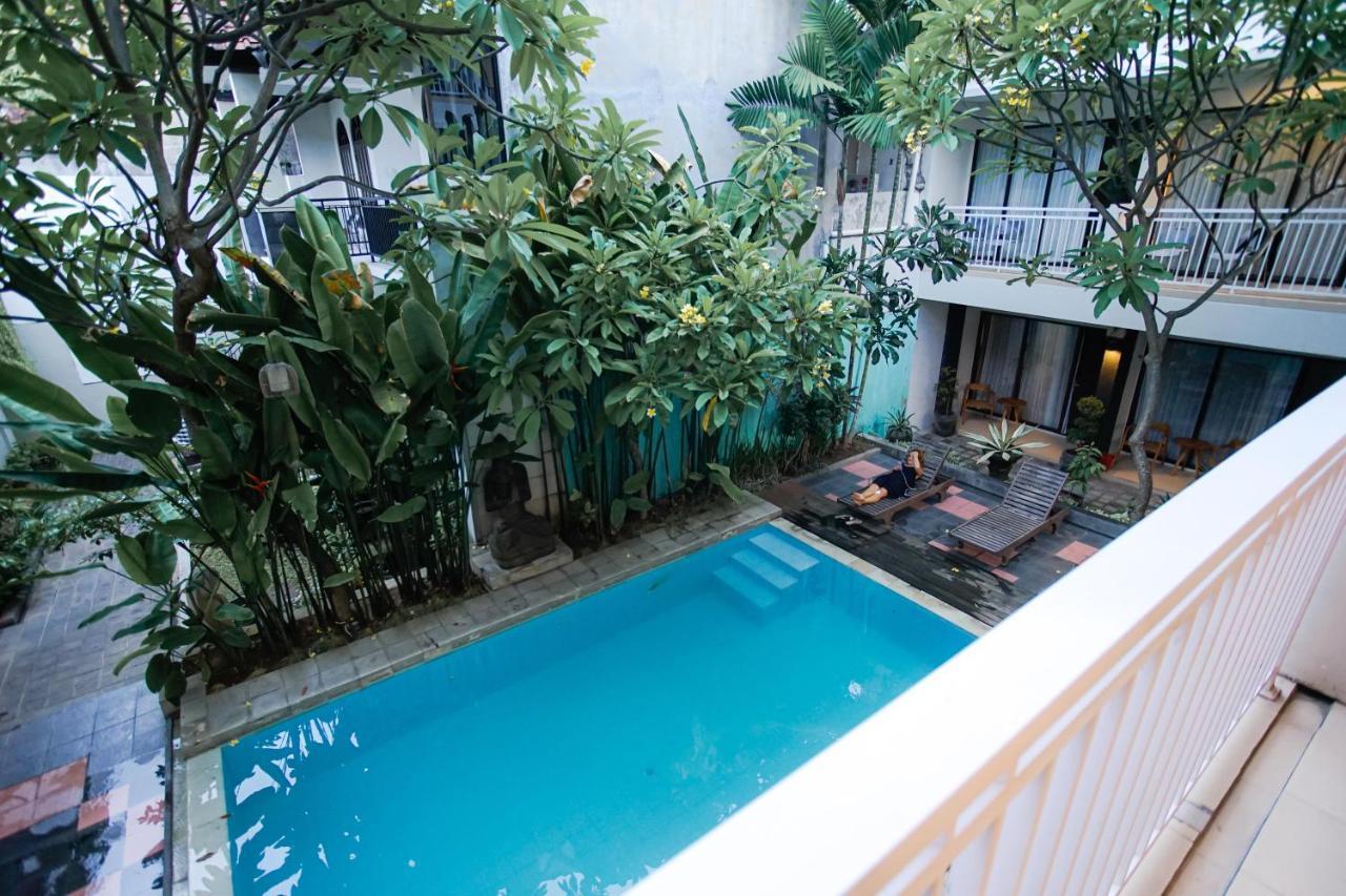 The Kubu Hotel Kuta  Exterior photo