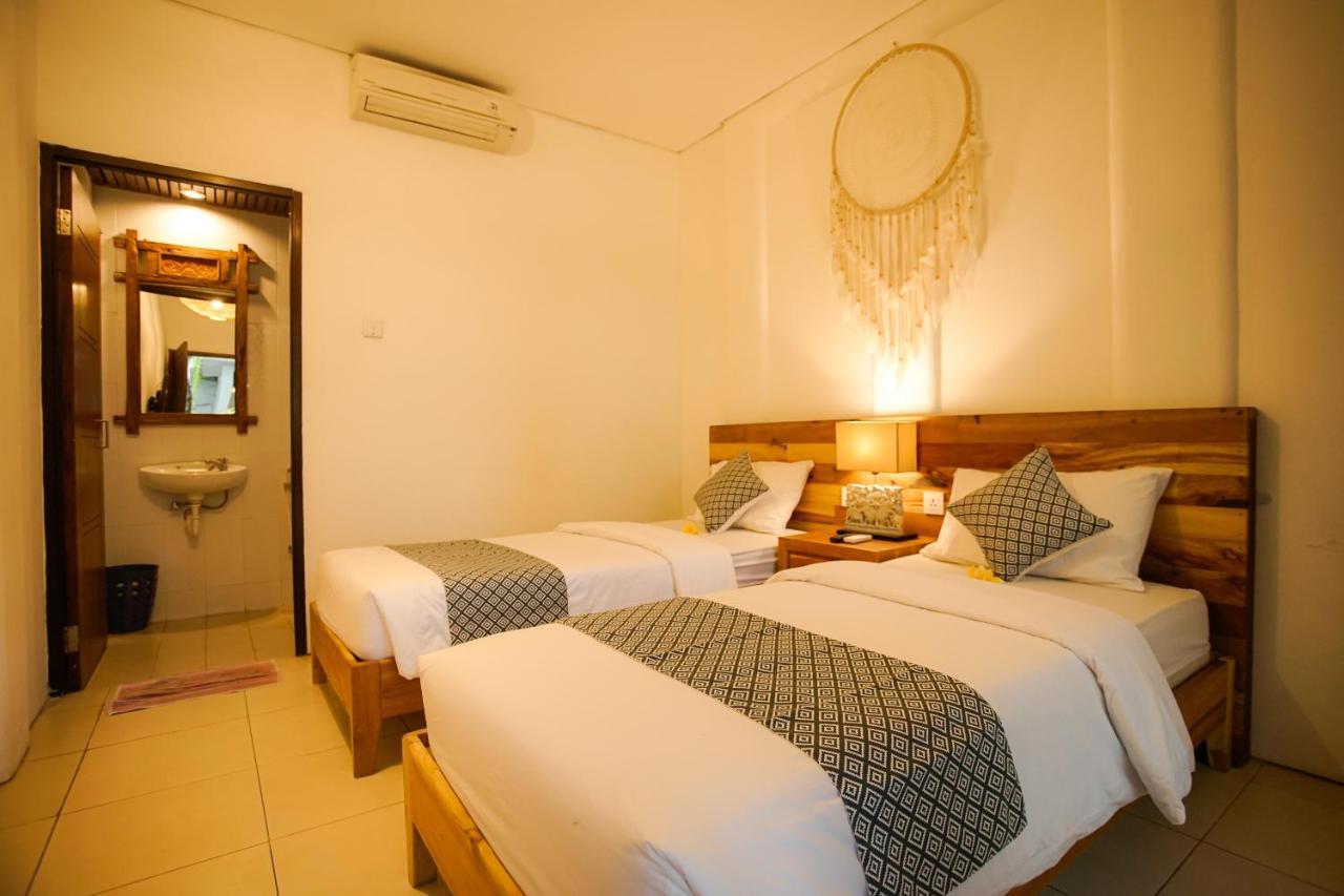 The Kubu Hotel Kuta  Exterior photo
